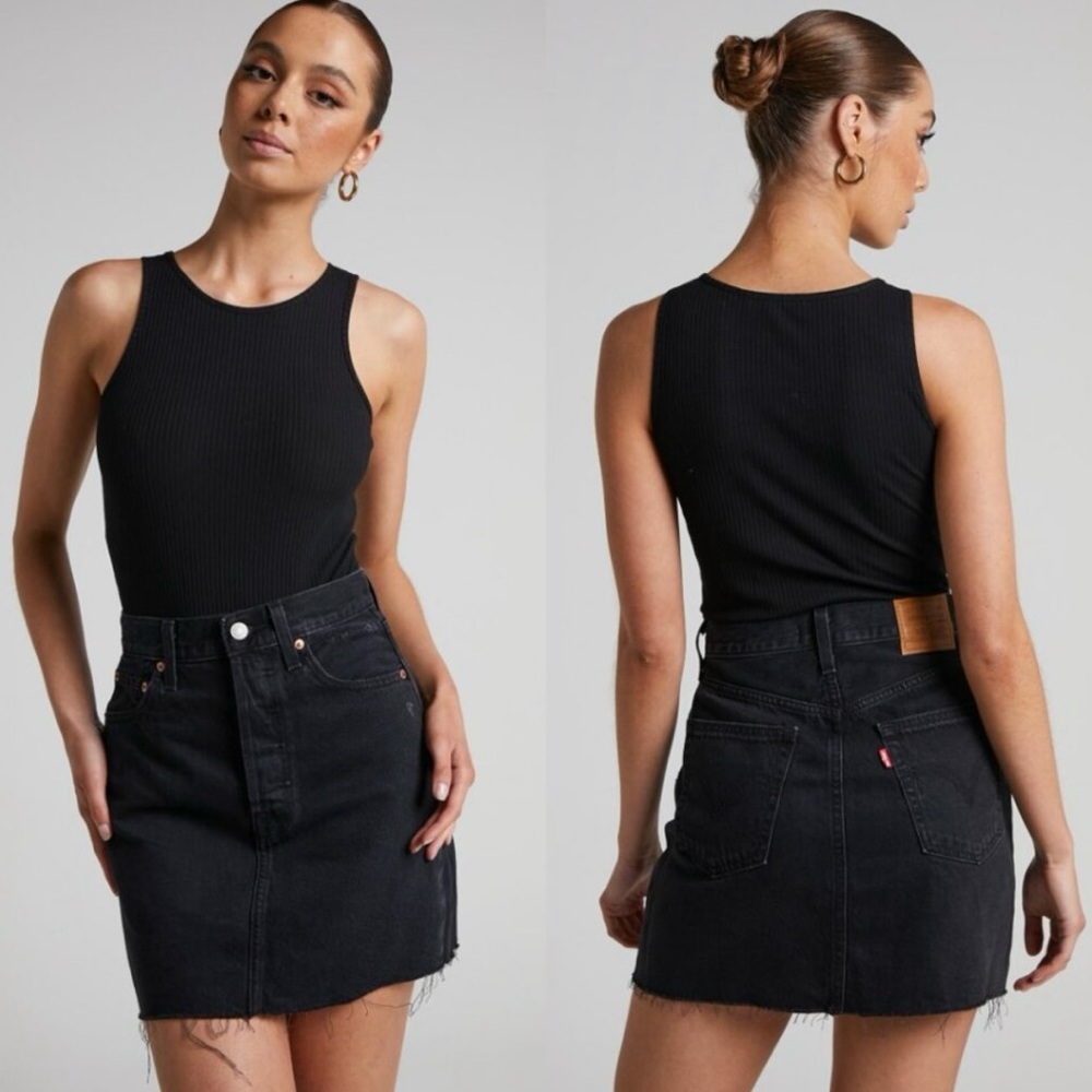 Levi's Ribcage Denim Skirt in Washed Black